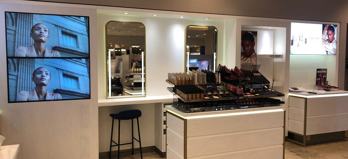 Laura Mercier